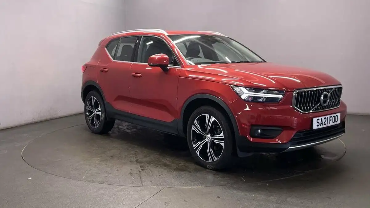 2021-volvo-xc40-15-t3-inscription-pro-161bhp-auto-big-1