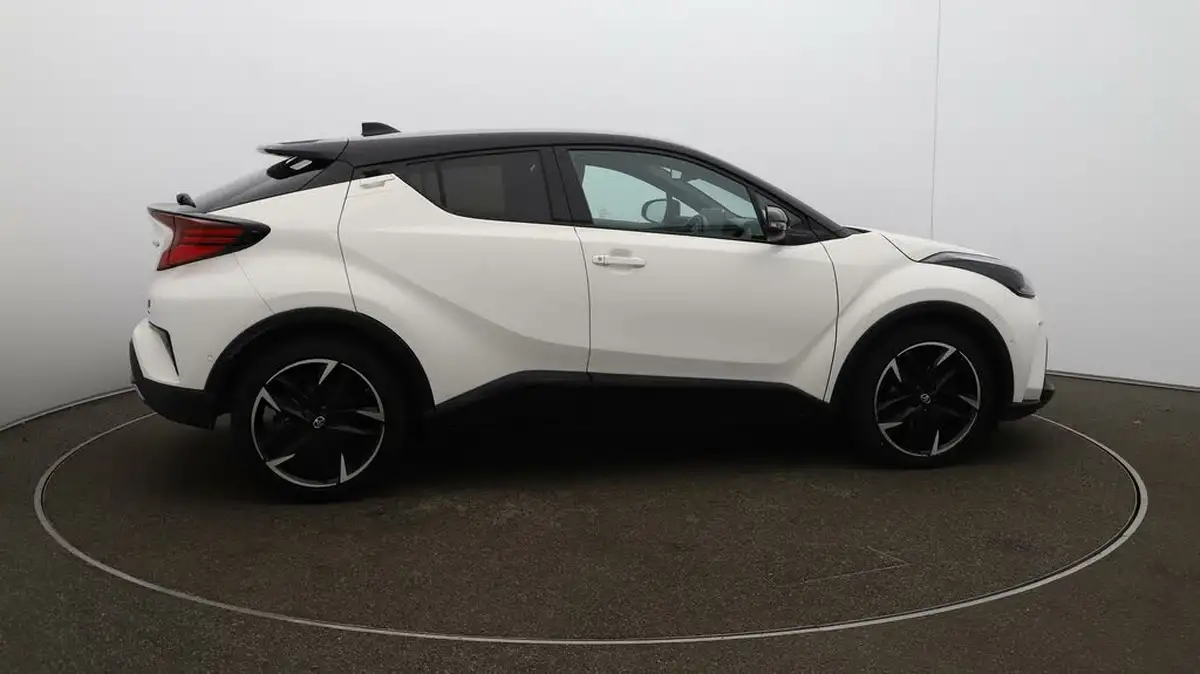 2022-toyota-c-hr-18-vvt-i-gr-sport-big-42