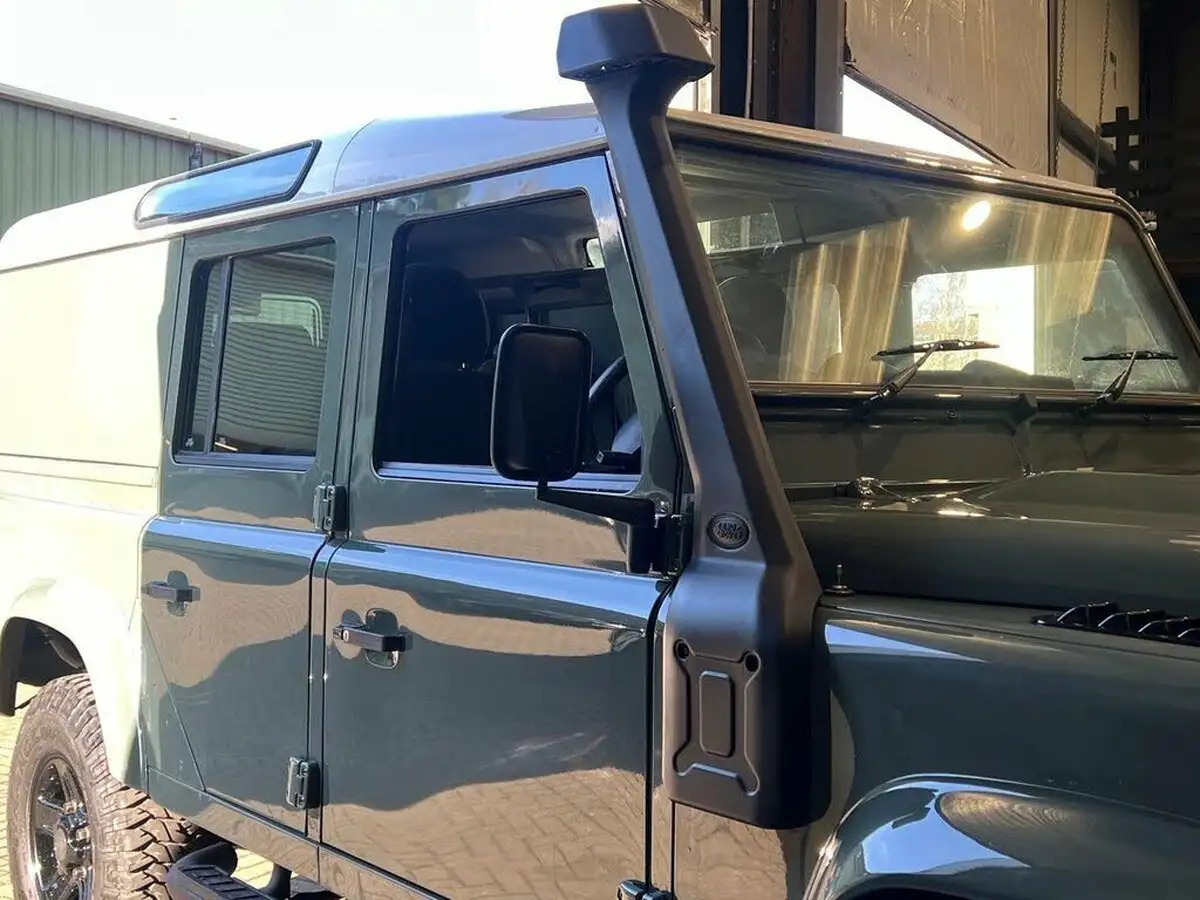 2012-land-rover-110-defender-22td-utility-station-wagon-5-drs-big-42