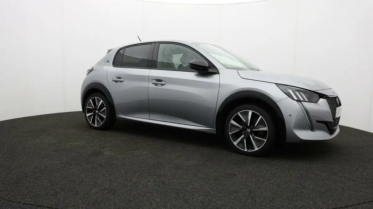 2021-peugeot-208-e-gt-premium-big-37