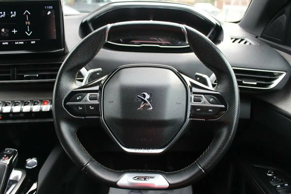 2021-peugeot-5008-suv-16-puretech-gt-big-26