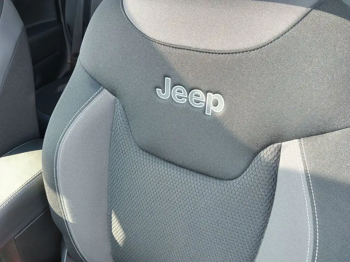 2022-jeep-renegade-10-gse-limited-big-55