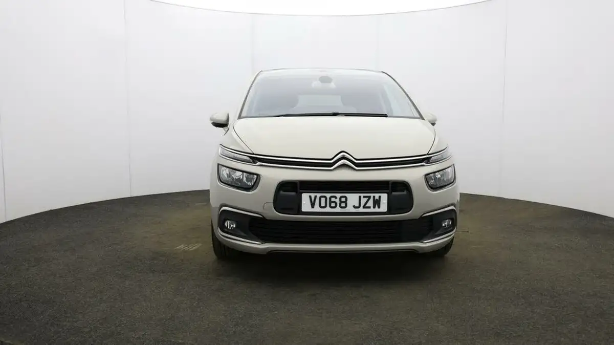 2018-citroen-c4-picasso-16bluehdi-flair-big-1