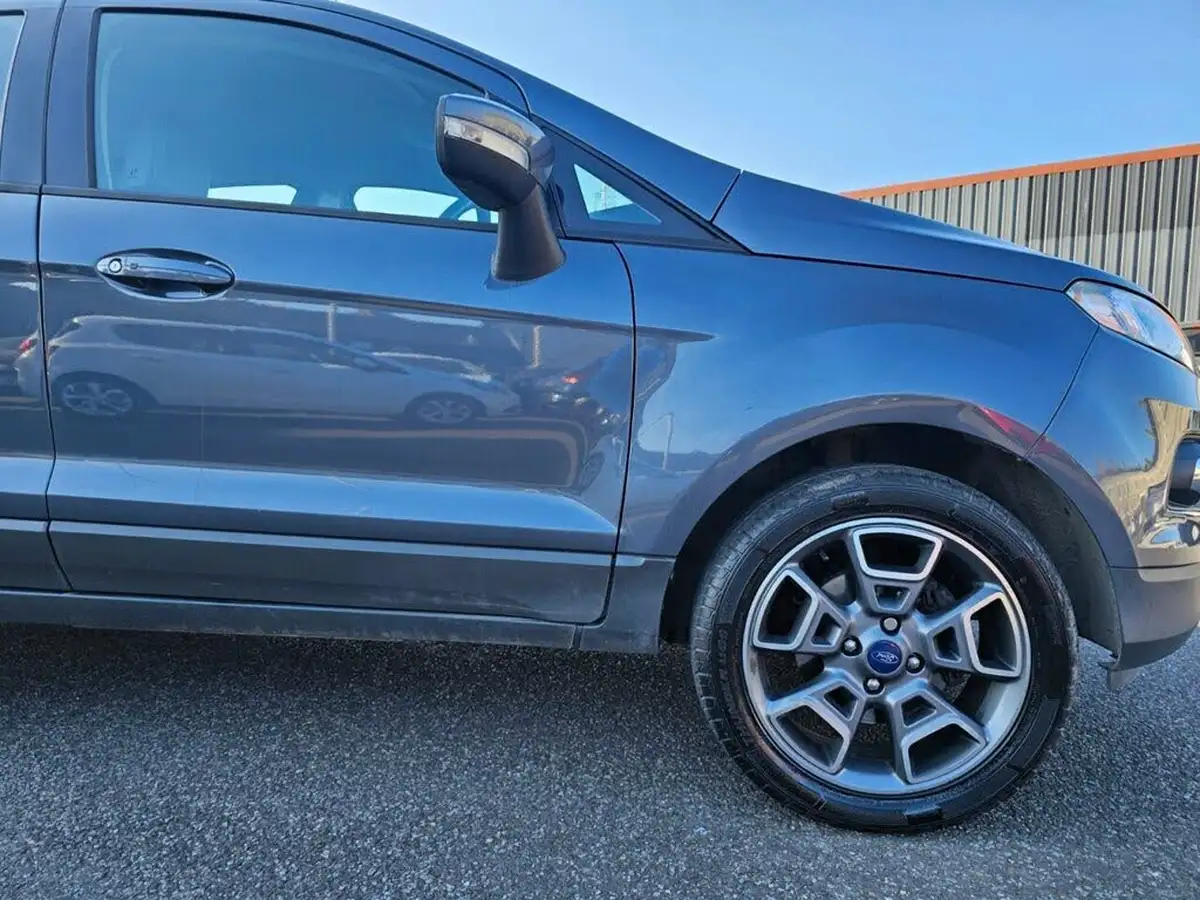 2015-ford-ecosport-10-titanium-t-big-33