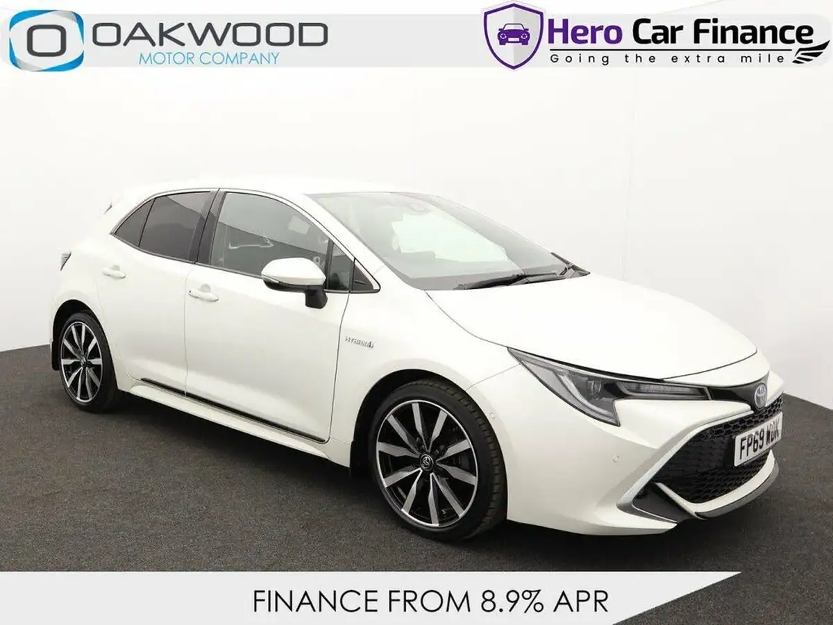 2019-toyota-corolla-18-vvt-i-excel-trk-hatchback-big-0