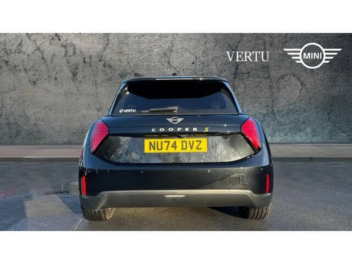 2024-mini-cooper-e-cooper-se-exclusive-big-14