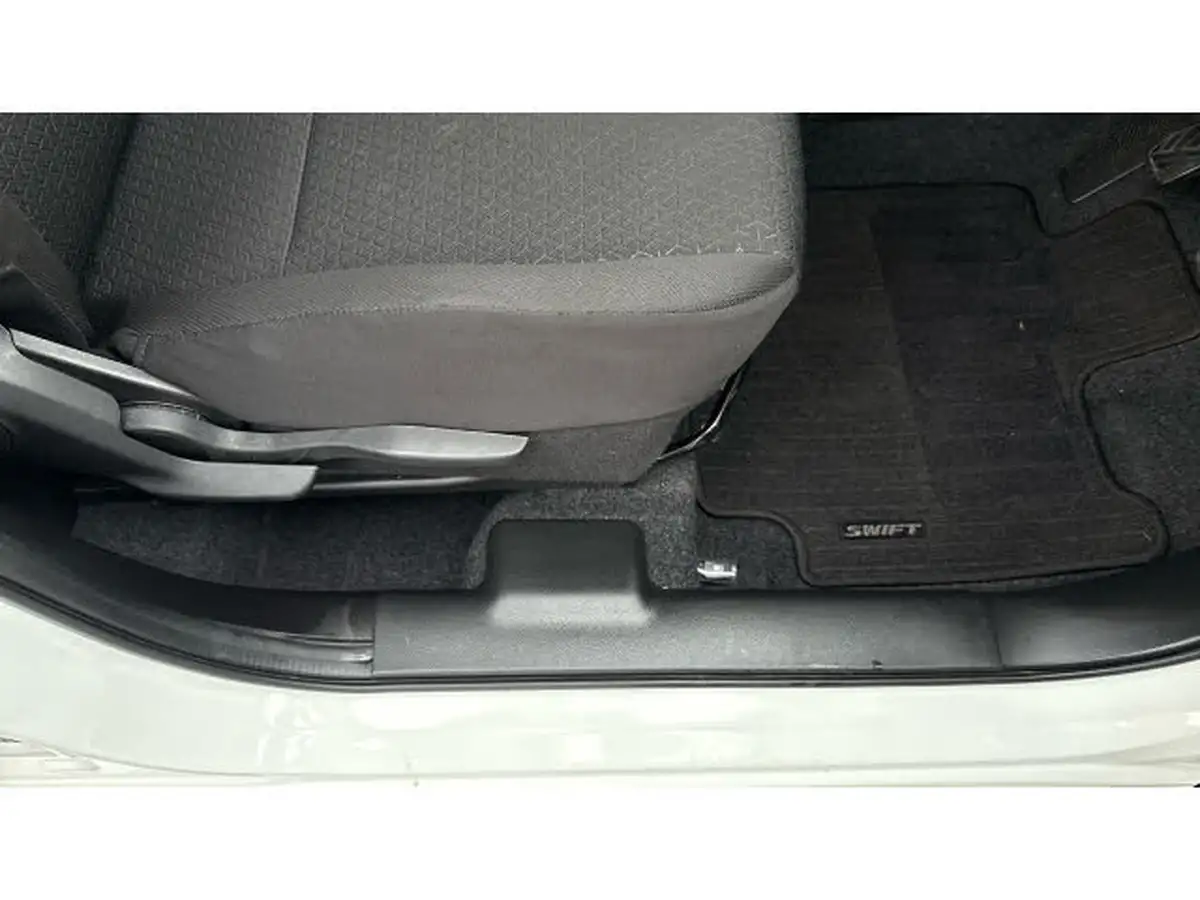 2024-suzuki-swift-12-dualjet-sz-l-big-28