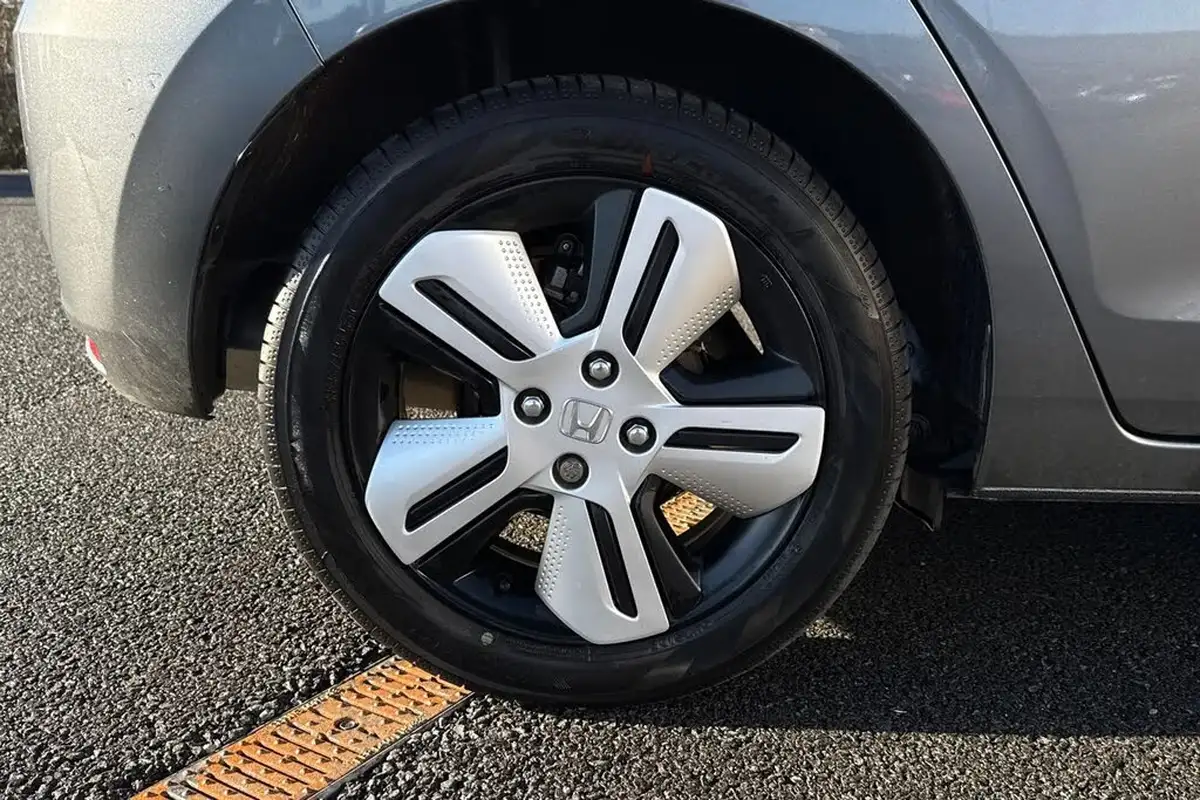 2021-honda-jazz-15-i-mmd-ex-107ps-big-13