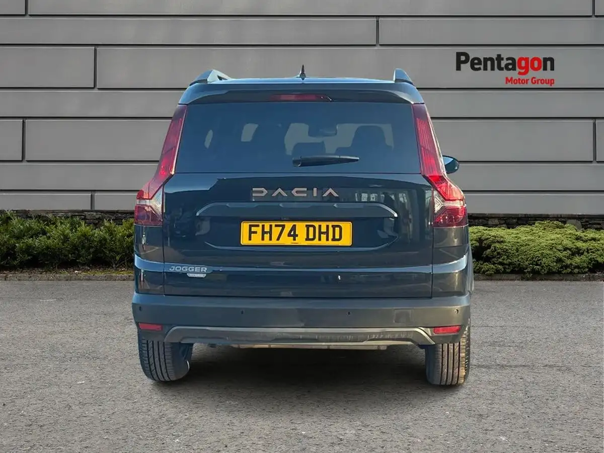 2025-dacia-jogger-16-tce-extreme-big-15