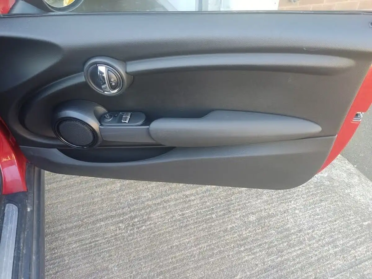 2014-mini-cooper-15-cooper-3d-auto-big-35
