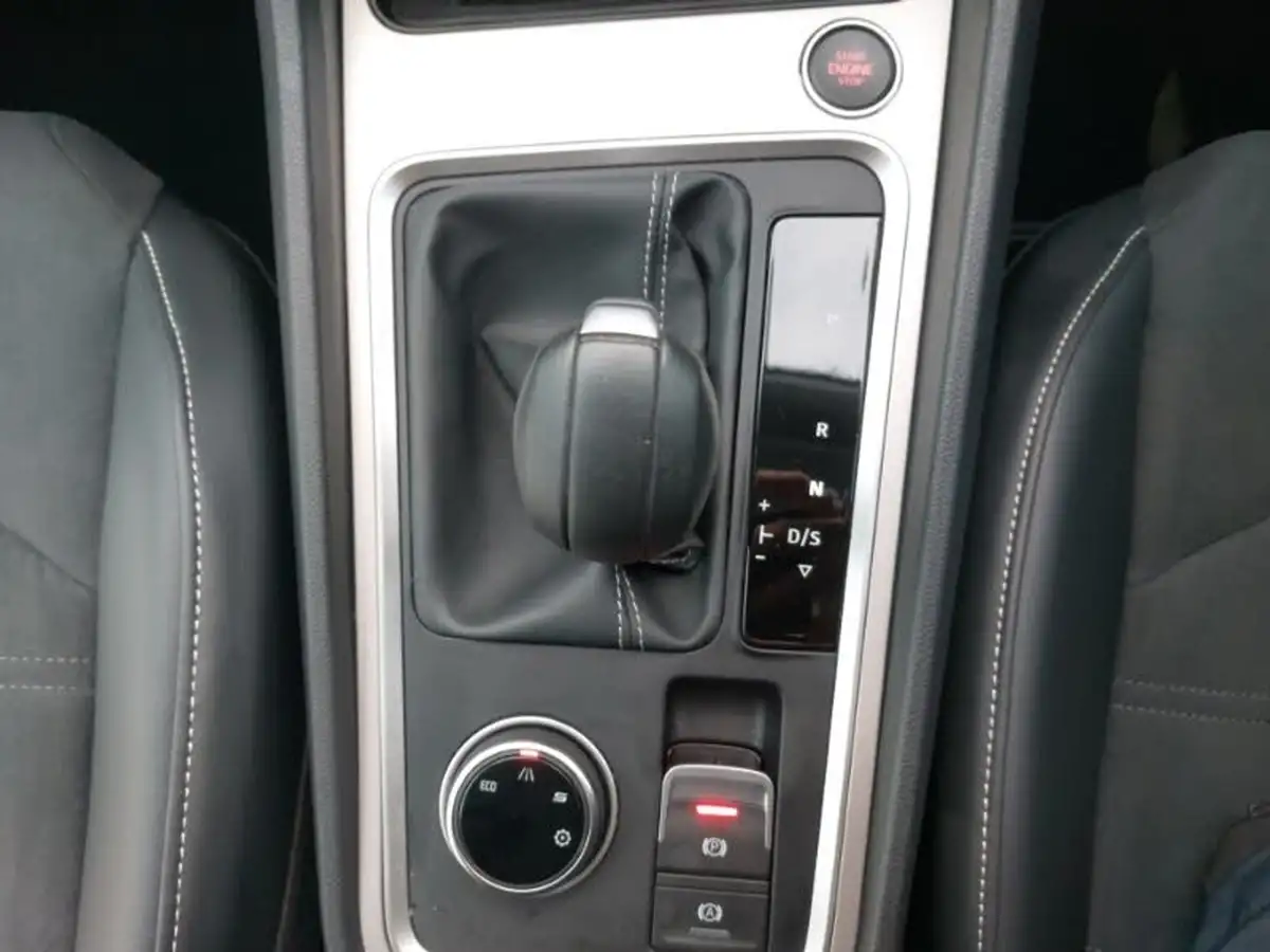 2024-seat-ateca-15-ecotsi-xperience-dsg-big-18