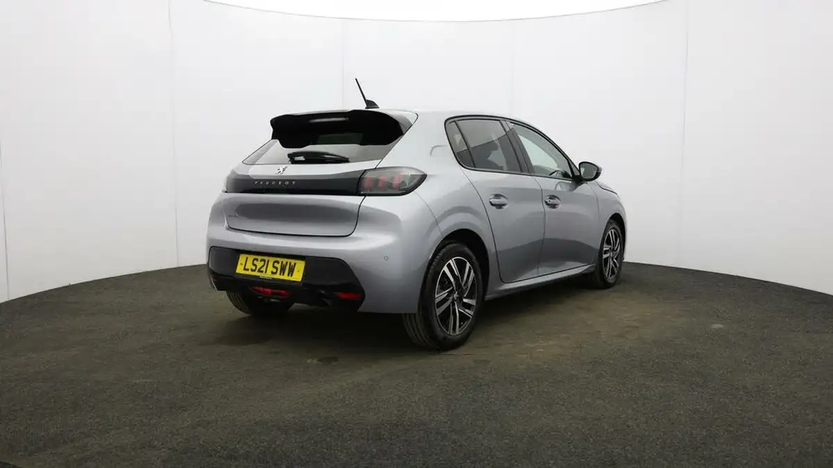 2021-peugeot-208-12-puretech-allure-100bhp-eat8-big-6