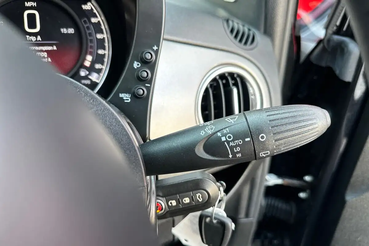 2022-abarth-595-14-tjet-turismo-big-26
