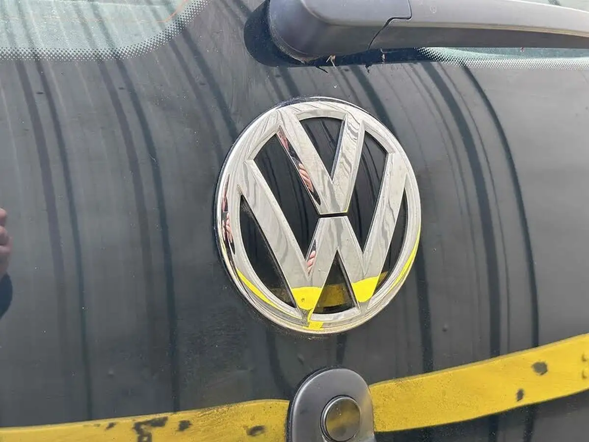 2017-volkswagen-up-10-high-up-90ps-5d-big-54