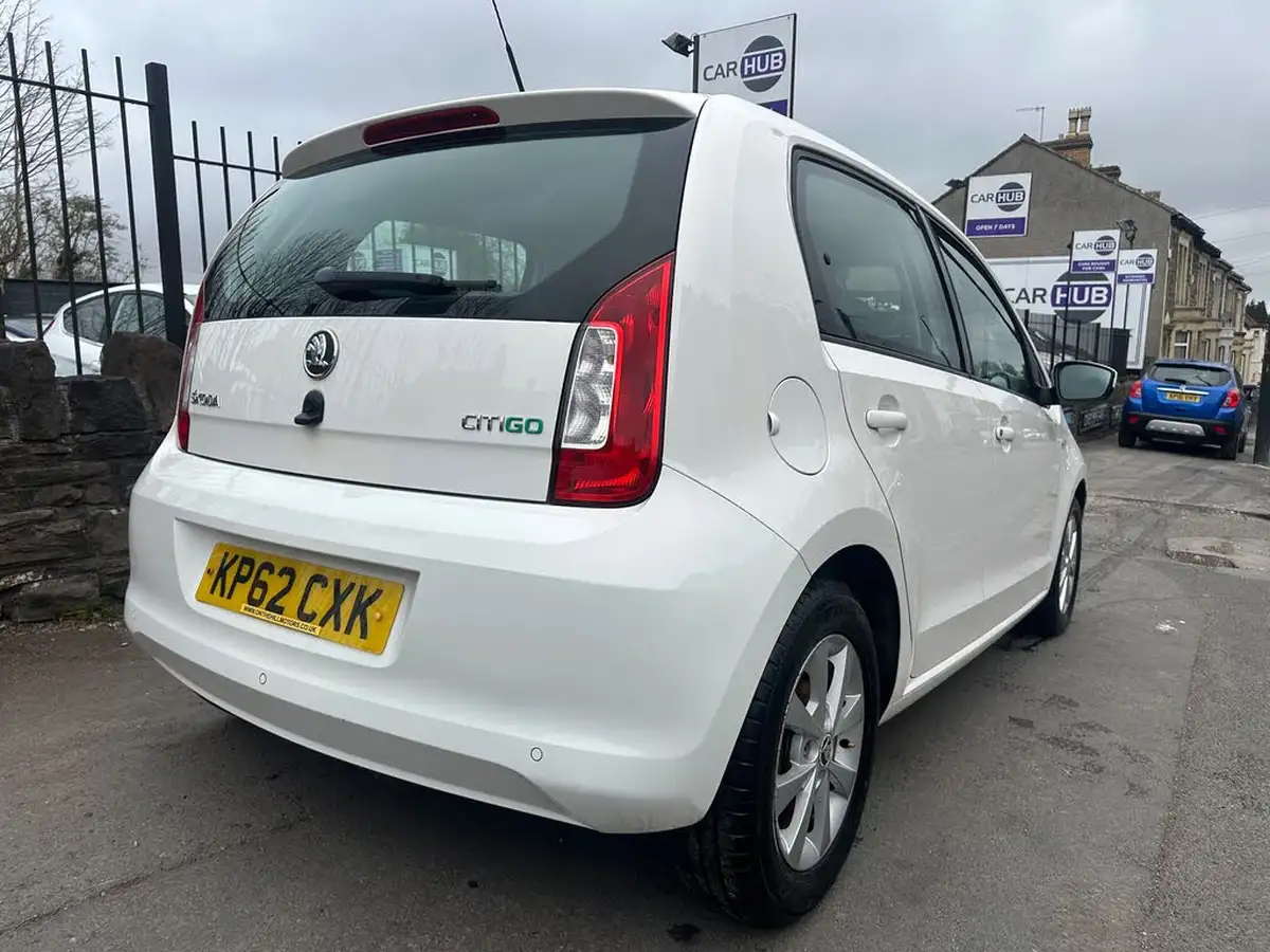 2012-skoda-citigo-10-elegance-59bhp-5d-big-4