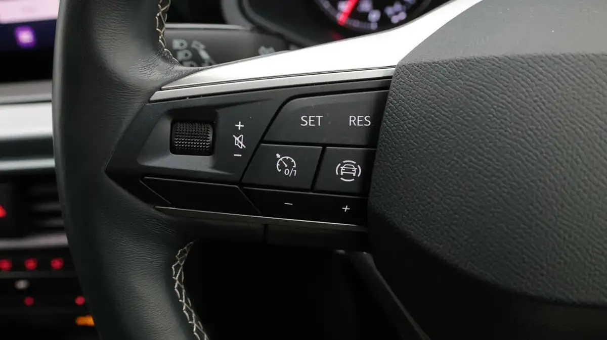2022-seat-ibiza-10-tsi-xcellence-110ps-big-23