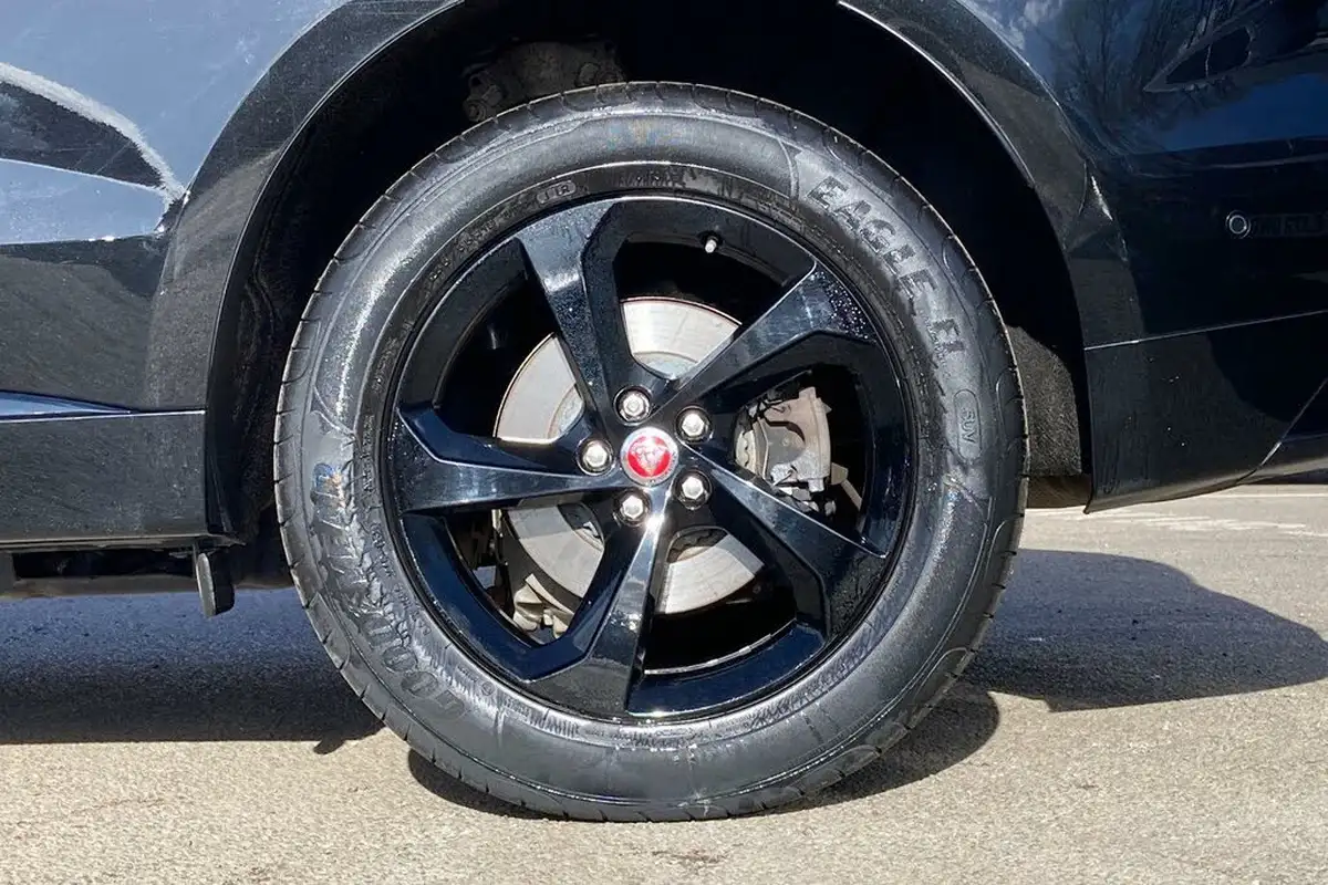 2021-jaguar-f-pace-20-p400e-s-big-27