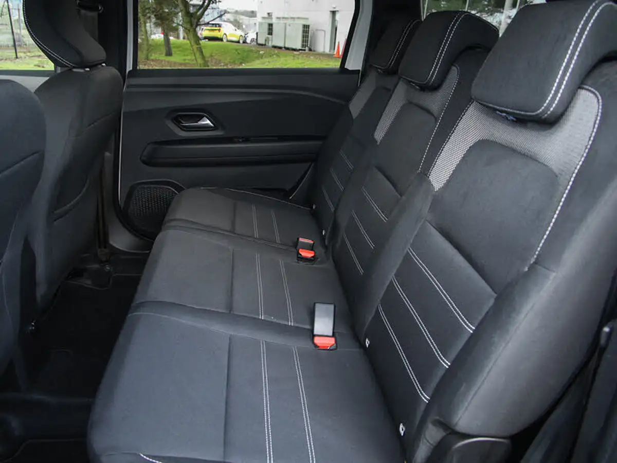 2022-dacia-jogger-10-tce-comfort-big-5