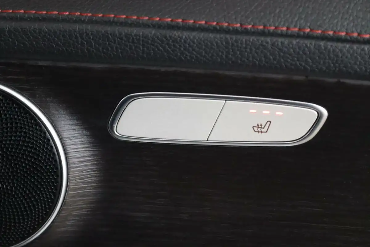 2020-mercedes-benz-glc-class-30-glc-amg-43-coupe-4d-big-20