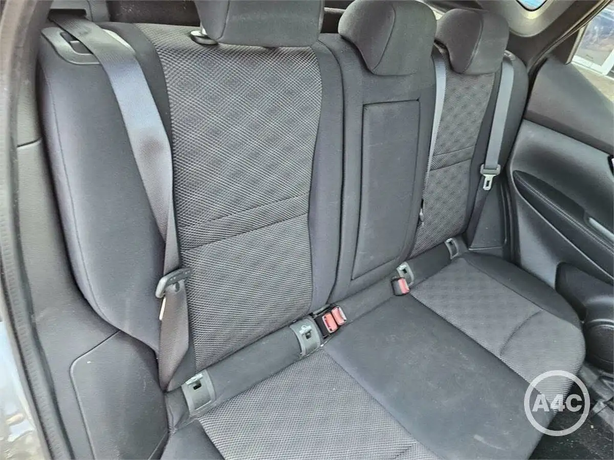 2014-nissan-qashqai-12-acenta-premium-big-3