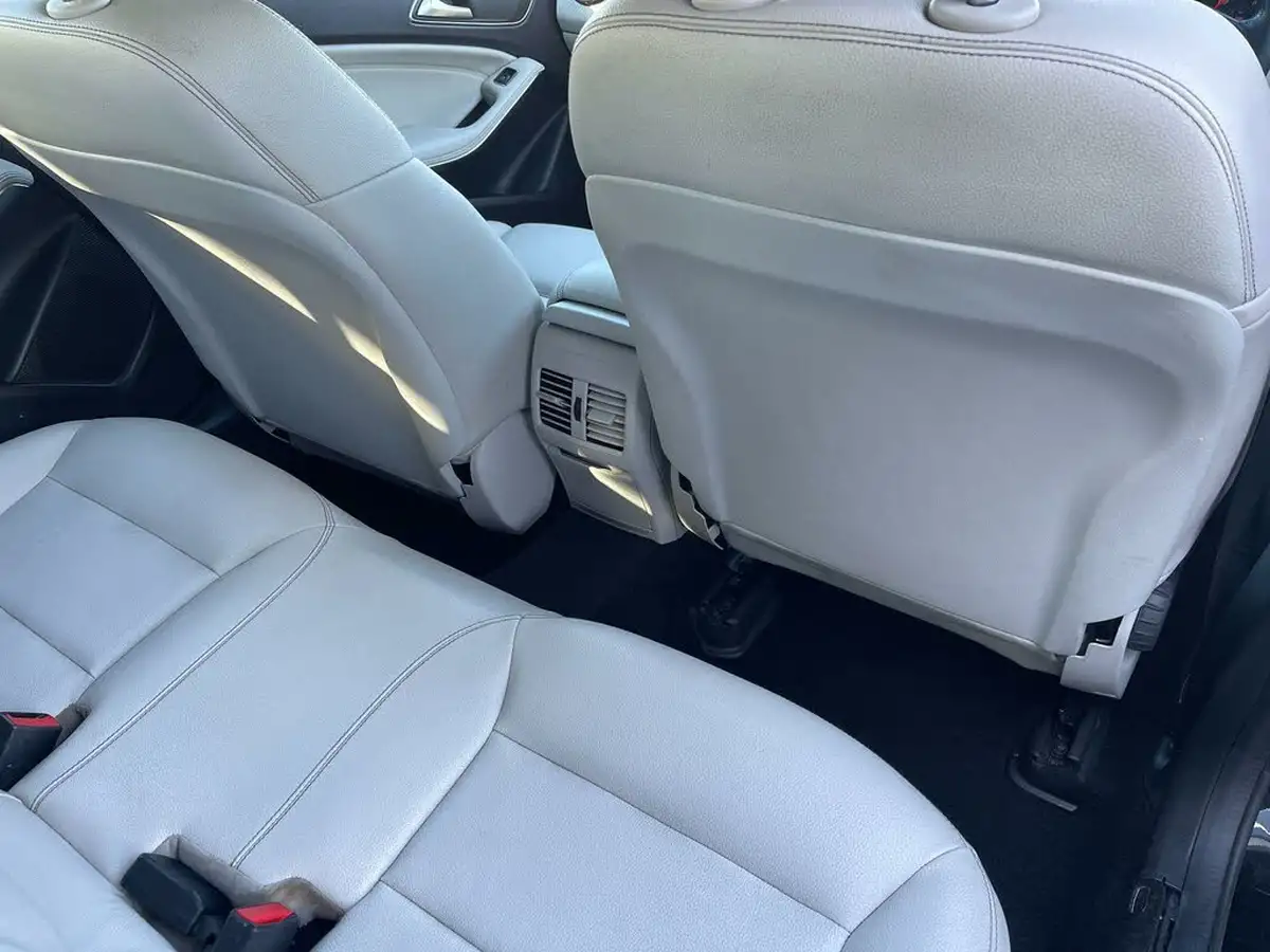 2017-mercedes-benz-a-class-15d-a180d-sport-ss-big-35