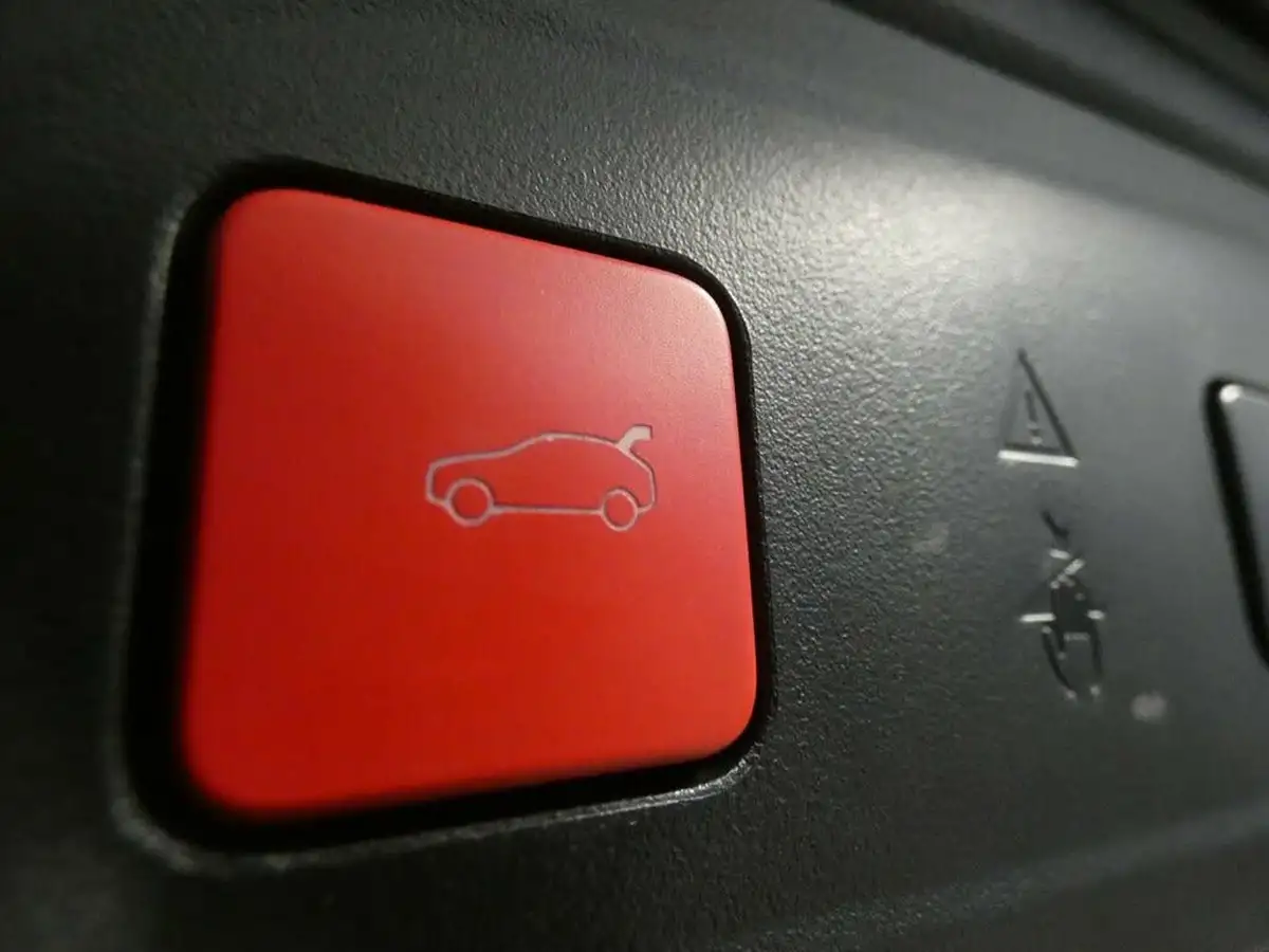 2019-citroen-c5-aircross-15bluehdi-feel-eat8-big-53
