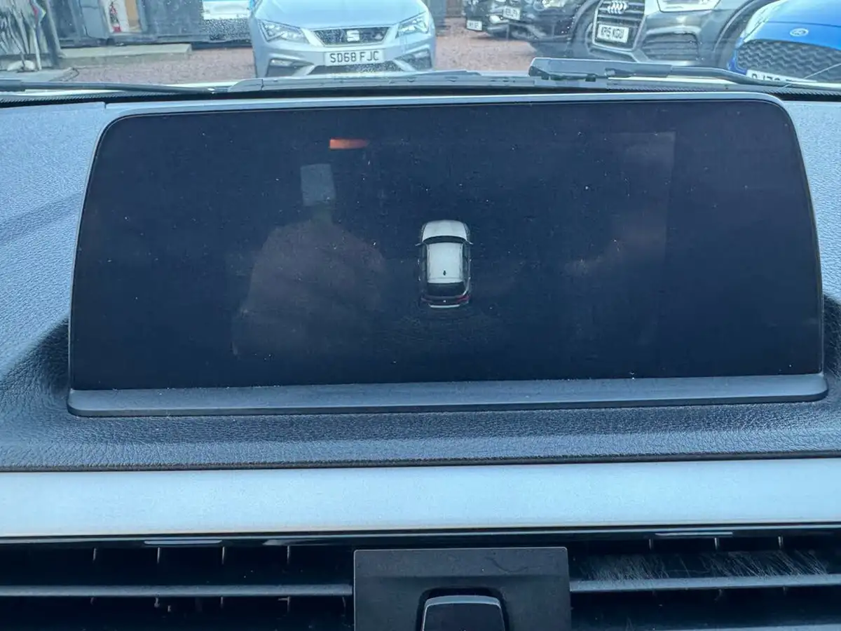 2018-bmw-1-series-15td-116d-se-business-5d-big-43
