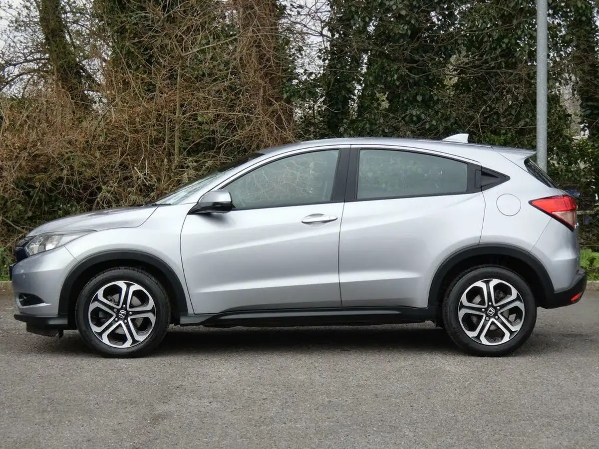2018-honda-hr-v-15-i-vtec-se-cvt-big-5