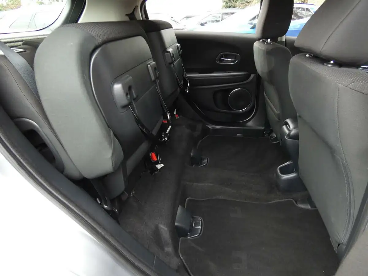 2018-honda-hr-v-15-i-vtec-se-cvt-big-28