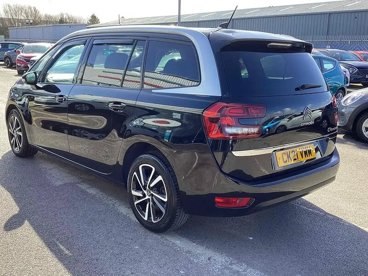 2021-citroen-grand-c4-spacetourer-12-puretech-sense-big-2