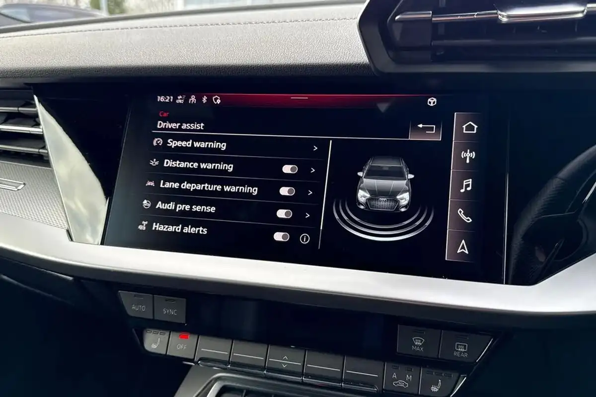 2022-audi-a3-15-35-tfsi-edition-1-saloon-4d-big-39