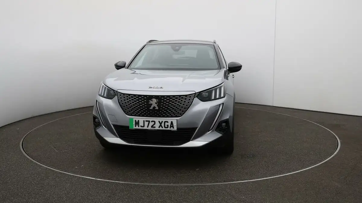 2021-peugeot-2008-suv-e-gt-big-33