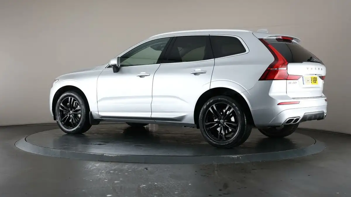 2019-volvo-xc60-20-t5-momentum-pro-big-71