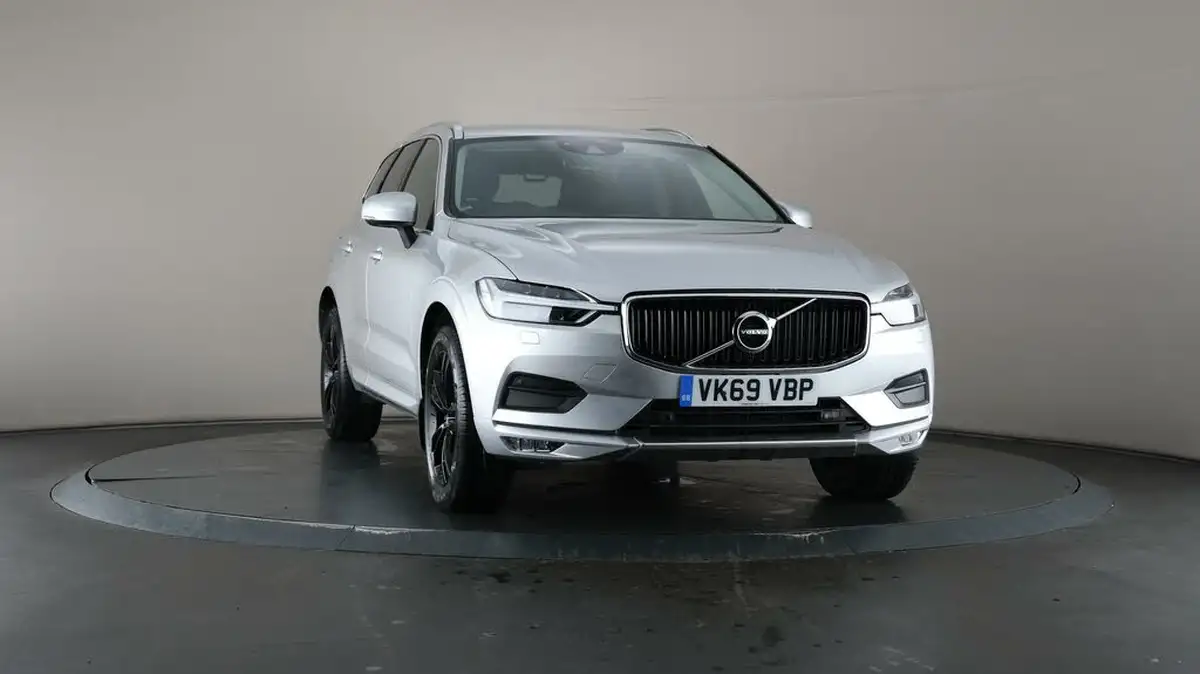 2019-volvo-xc60-20-t5-momentum-pro-big-47