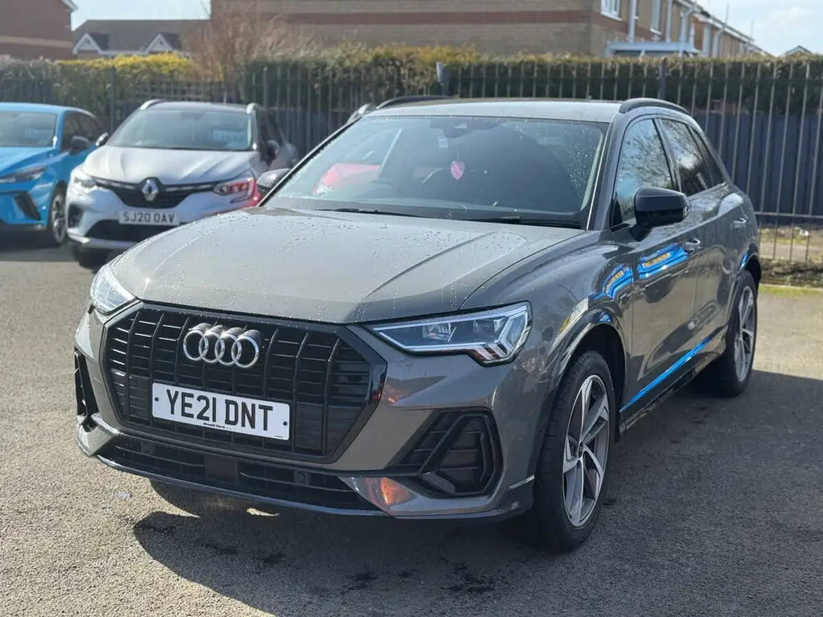 2021-audi-q3-15-35-tfsi-black-edition-codcomfort-sound-pack-station-wagon-big-1