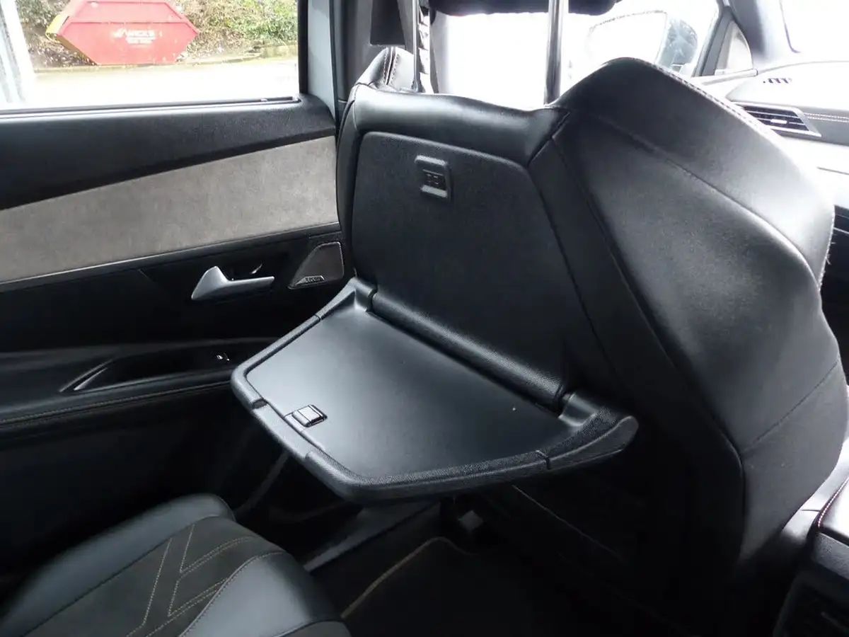2021-peugeot-5008-suv-12-puretech-gt-premium-big-12