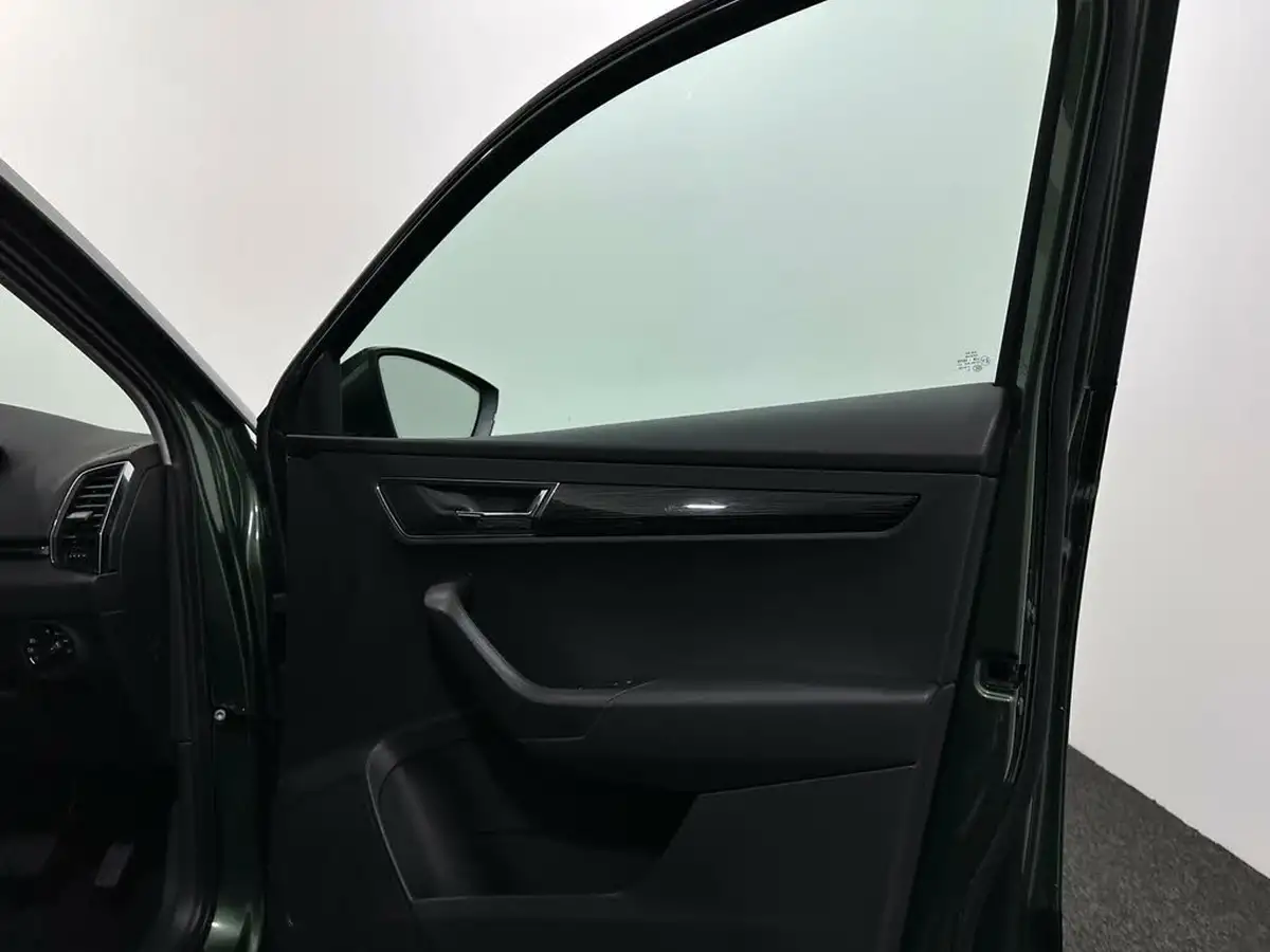 2018-skoda-karoq-16tdi-se-l-scr-1596cc-dsg-big-31