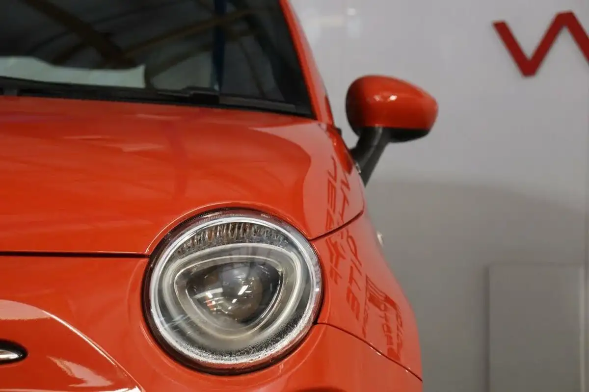 2022-fiat-500-10-dolcevita-big-11