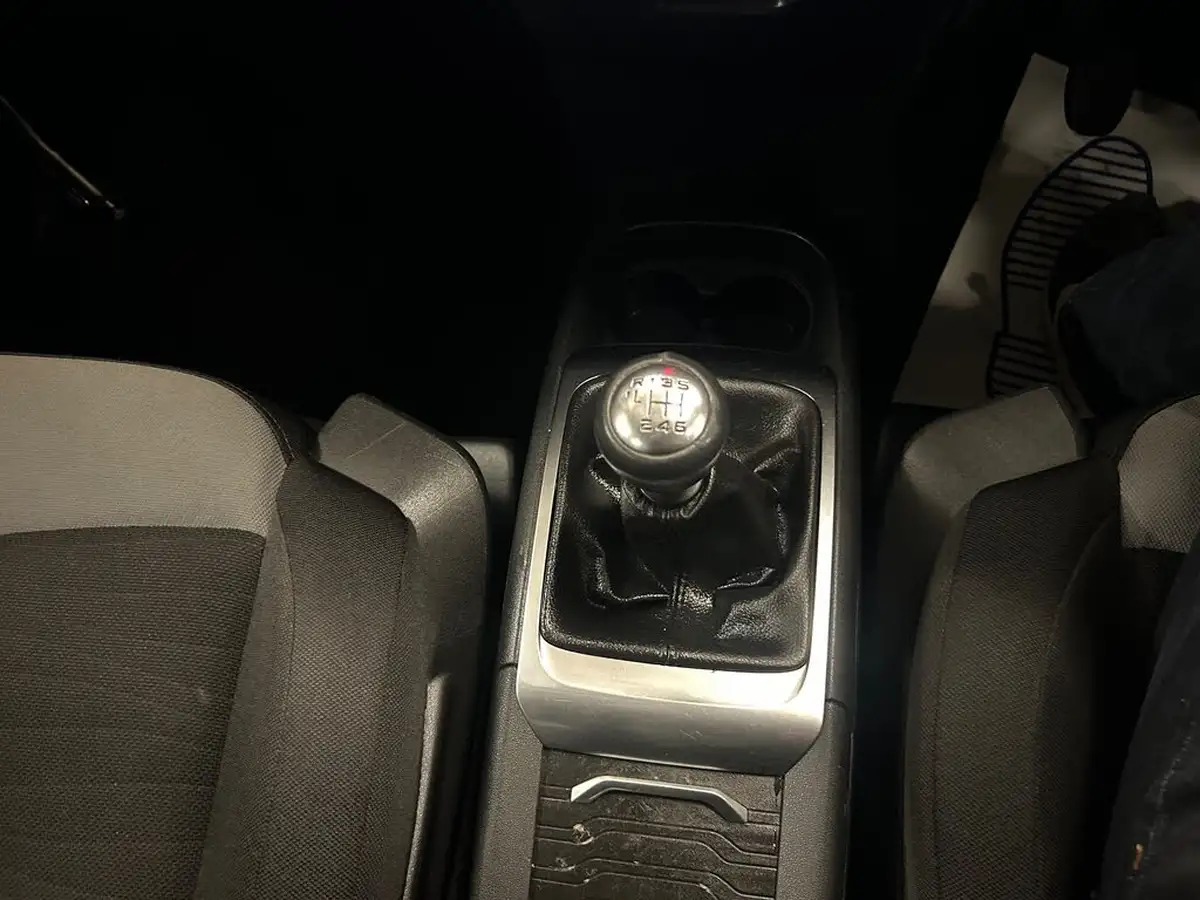 2016-citroen-grand-c4-picasso-16bluehdi-vtr-120ps-big-21