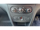 2017-dacia-sandero-stepway-09-tce-laureate-small-28