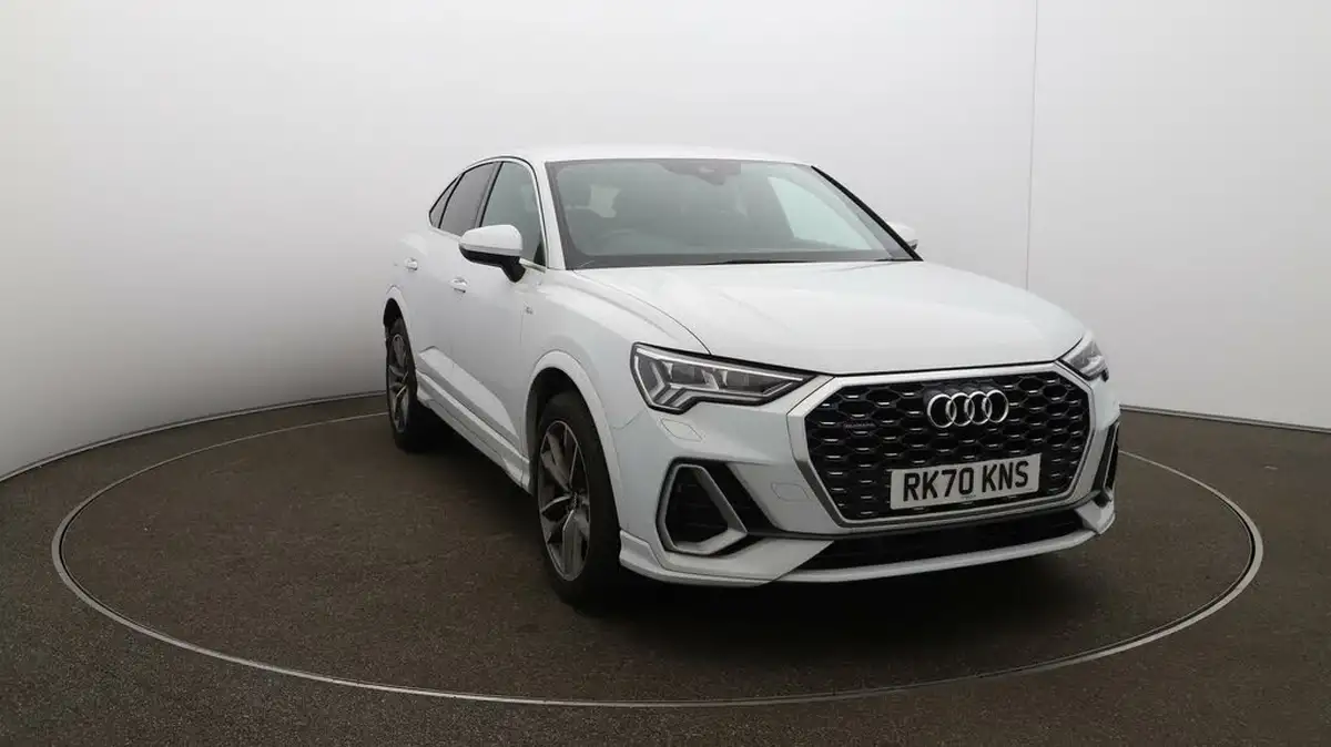 2020-audi-q3-20-45-tfsi-s-line-sportback-big-40