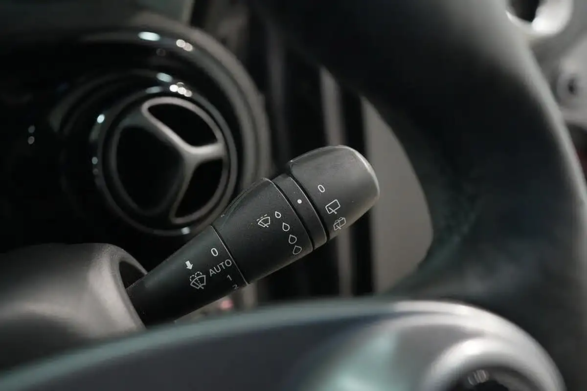 2021-smart-forfour-eq-exclusive-big-42