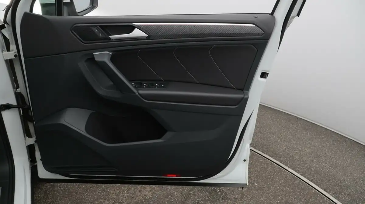 2021-volkswagen-tiguan-15-tsi-r-line-big-15