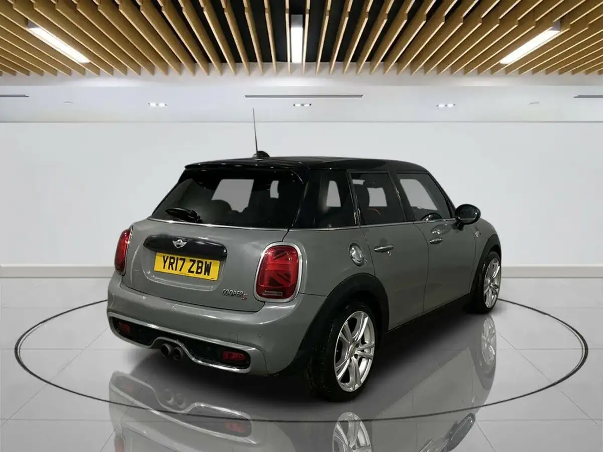 2017-mini-cooper-20-cooper-s-ss-hatchback-5d-sport-auto-big-8
