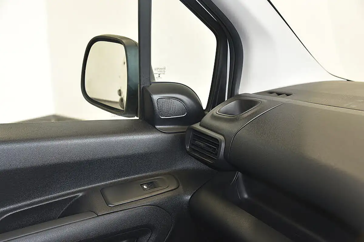2021-citroen-berlingo-15bluehdi-1000-enterprise-100pseu6dt-e-ss-panel-big-21