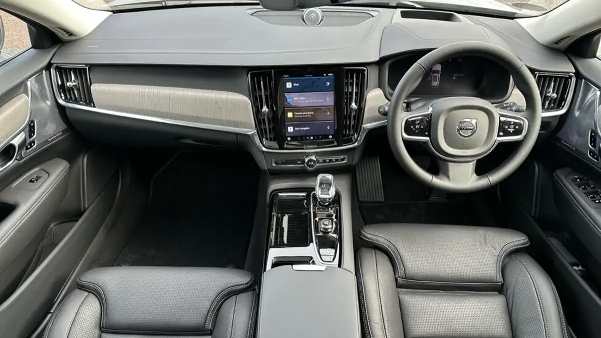 2024-volvo-v90-20-t8-ultra-big-19