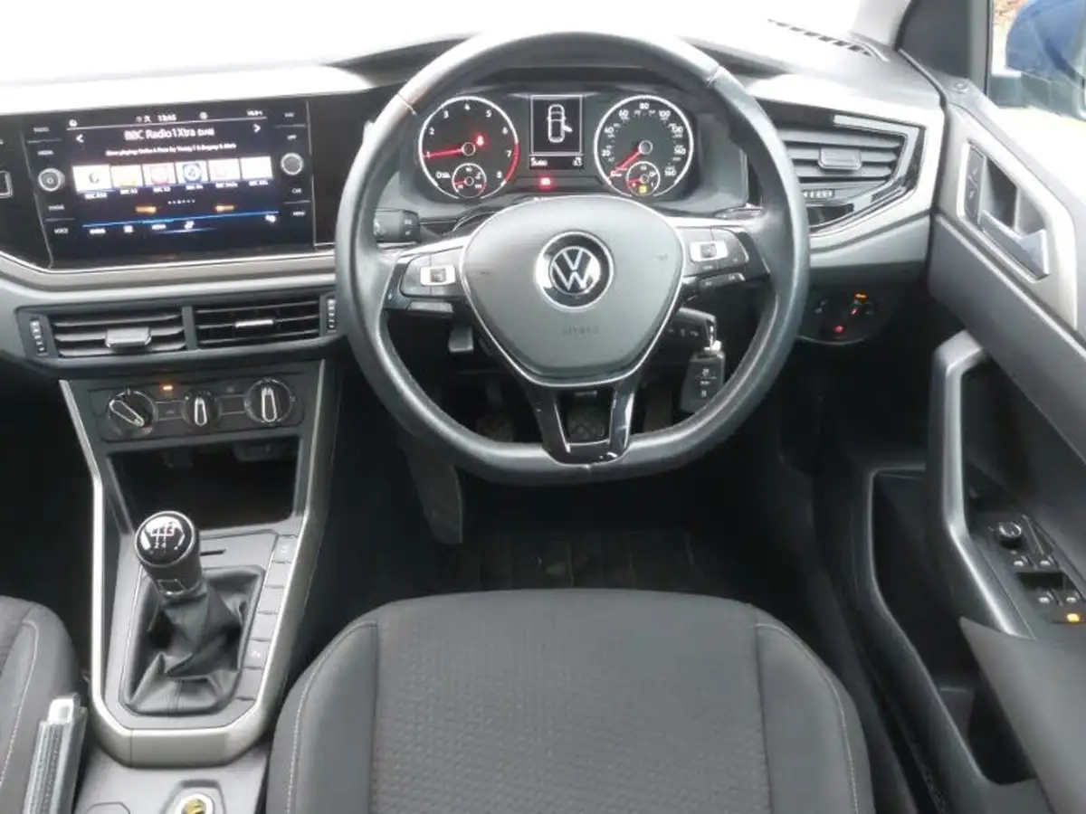 2021-volkswagen-polo-10-tsi-match-big-6