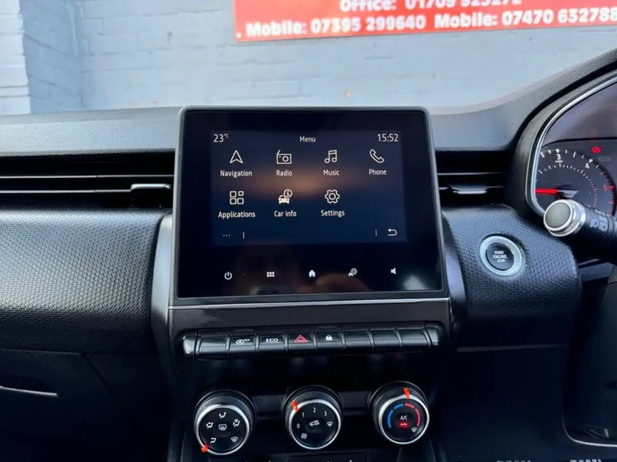 2020-renault-clio-15dci-iconic-90ps-ss-big-29