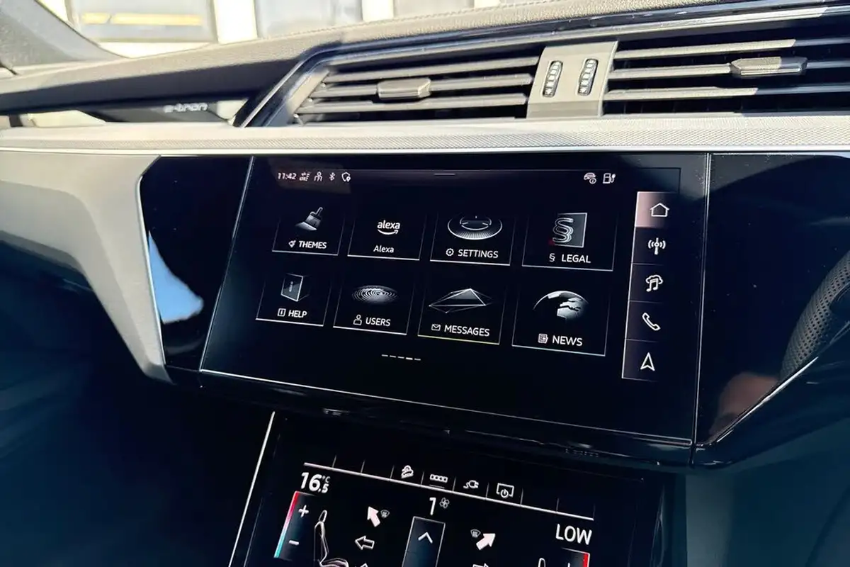 2024-audi-q8-e-tron-50e-black-edition-suv-big-46