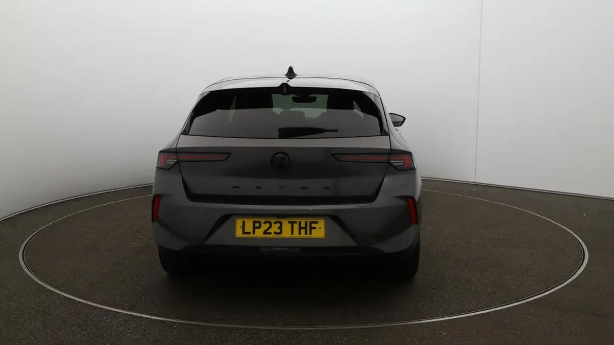2023-vauxhall-astra-12-turbo-gs-hatchback-auto-big-54